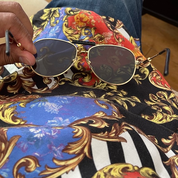 Sunglasses 🕶 - Picture 2 of 14